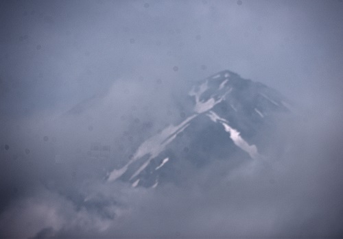 不在
